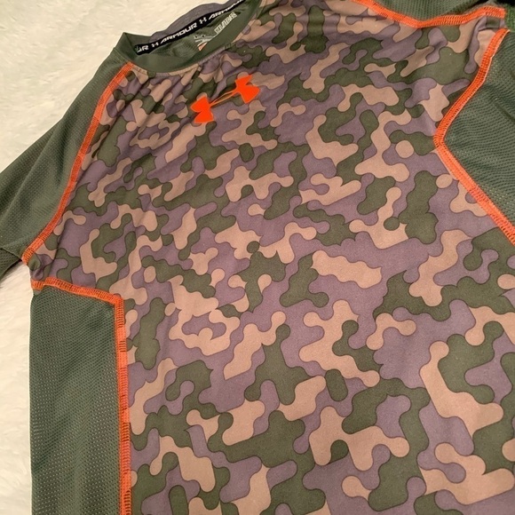 COPY - Under Armour Camo Tech Fitted Shirt YXL XL… - Picture 2 of 5